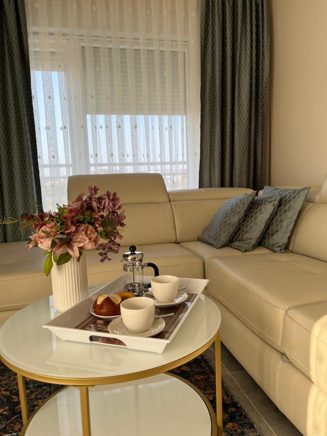 Apartman Yacht 梅杜林 外观 照片