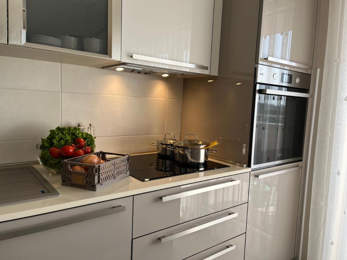 Apartman Yacht 梅杜林 外观 照片