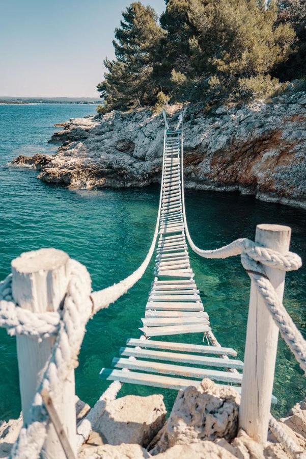 Apartman Yacht 梅杜林 外观 照片