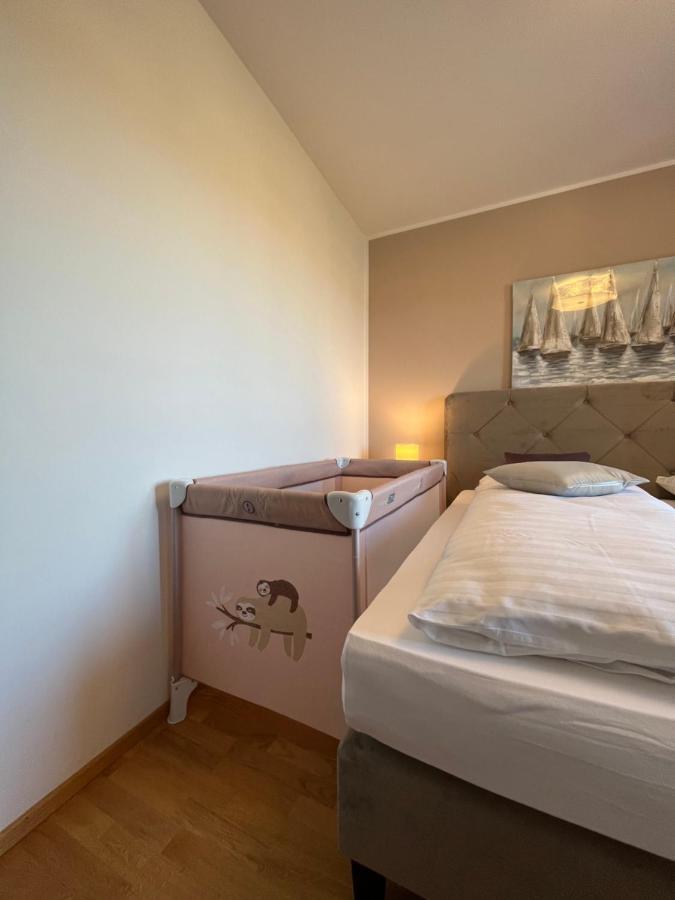 Apartman Yacht 梅杜林 外观 照片